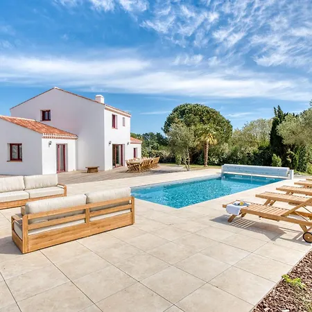 Villa Belvedere Panoramic View Pool Jacuzzi Sauna Boules Sleeps 15